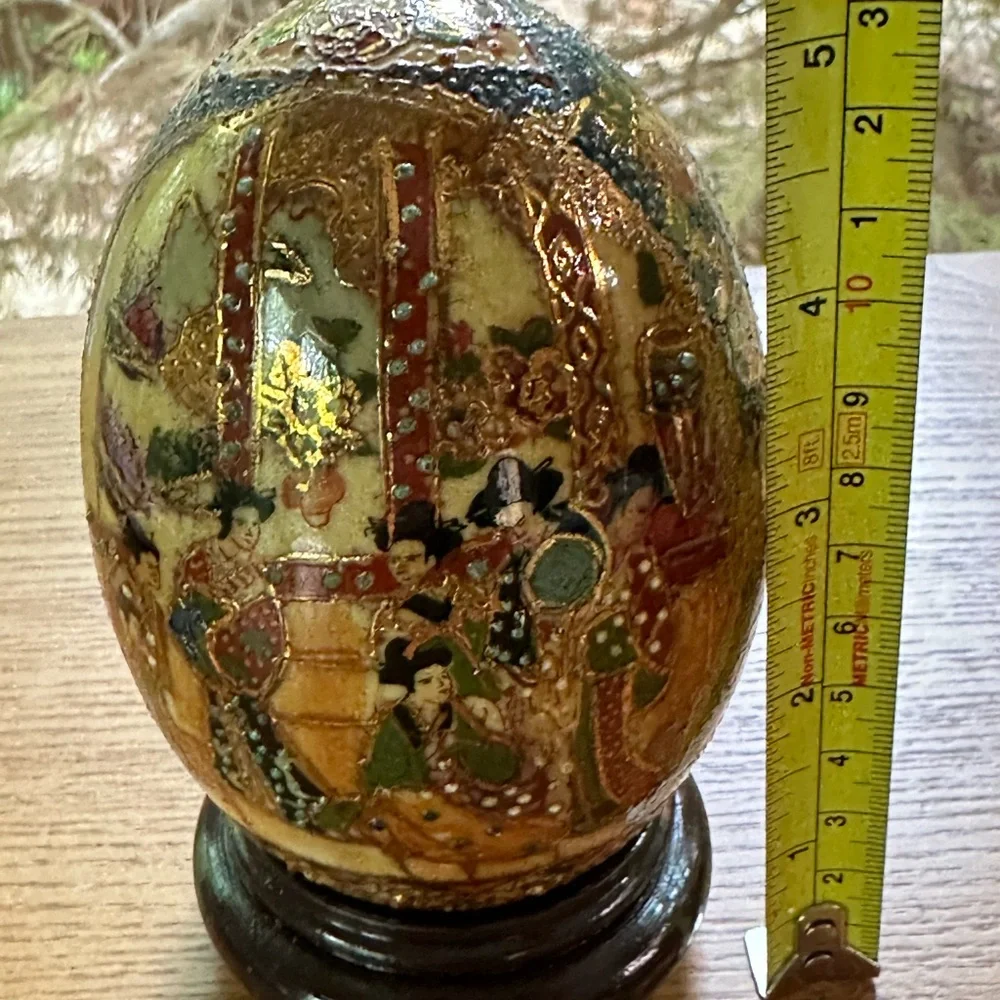 Vintage Hand-Painted Satsuma Egg | Gold Gilt Japanese Porcelain | Geisha Design